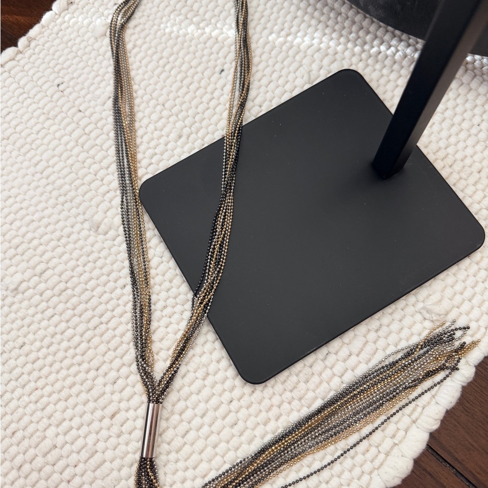 Elegant Gold and Black Necklace